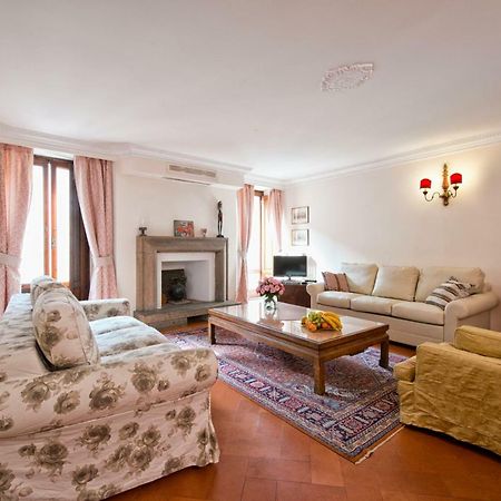 Apartment Governo Vecchio Rome Bagian luar foto