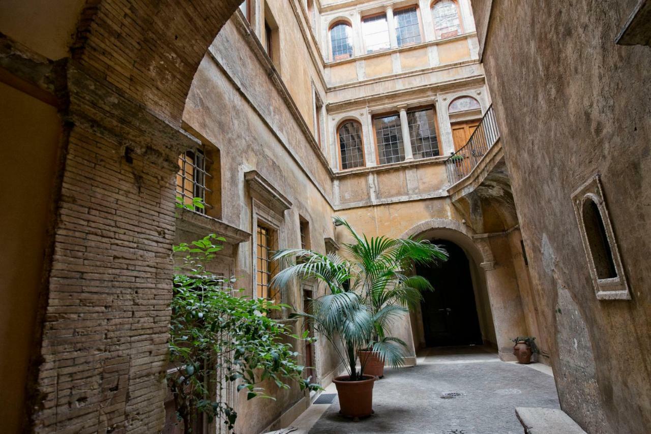 Apartment Governo Vecchio Rome Bagian luar foto